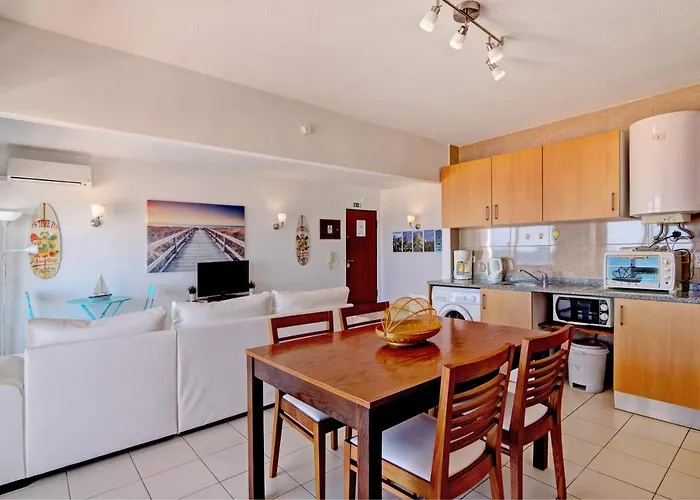 Vista Mar 4ºe, Frente A 아파트 Armação de Pêra