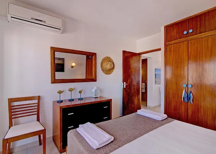 아파트 Vista Mar 4ºe, Frente A Armação de Pêra